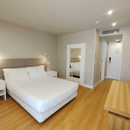 Cristal Caldas Hotel