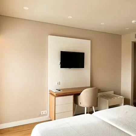 Cristal Caldas 3*