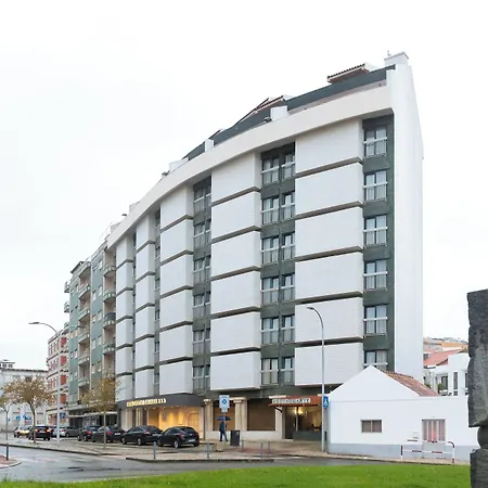 Cristal Caldas Hotel