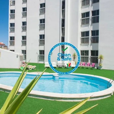 Cristal Caldas Hotel