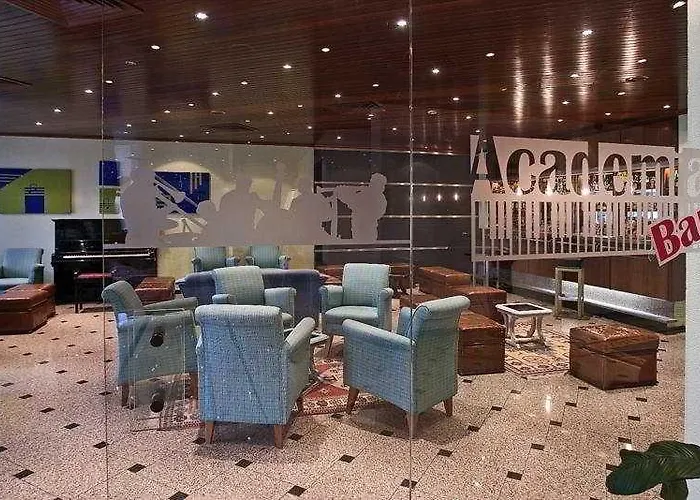 Cristal Caldas 칼다스하이냐